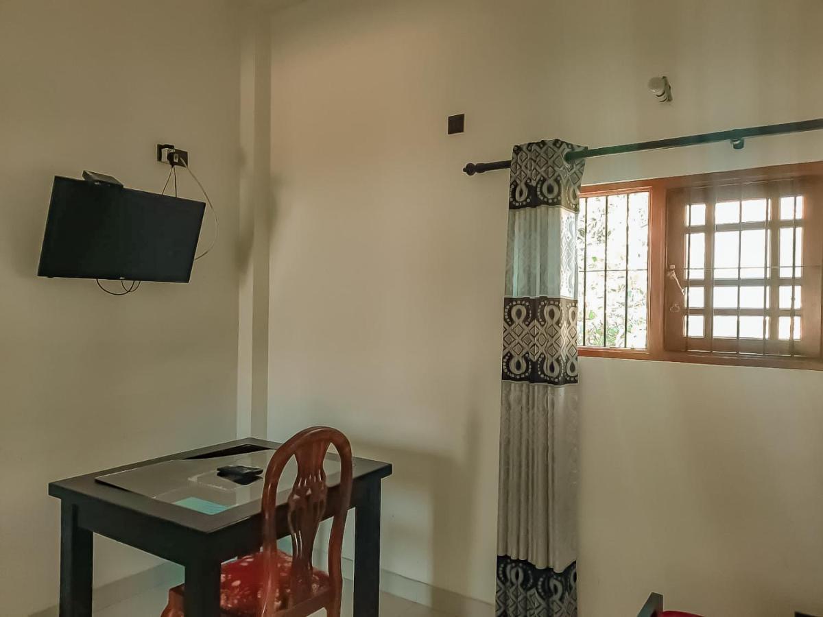 Hotel White House Ratnapura Eksteriør billede